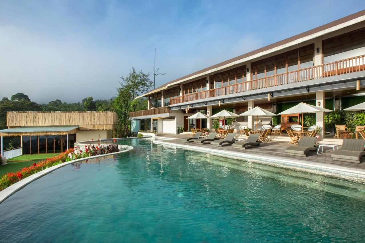 Giriwood Hotel & Villa Munduk  Exterior photo
