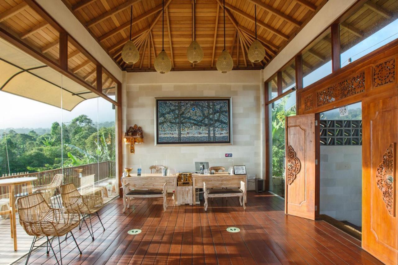 Giriwood Hotel & Villa Munduk  Exterior photo