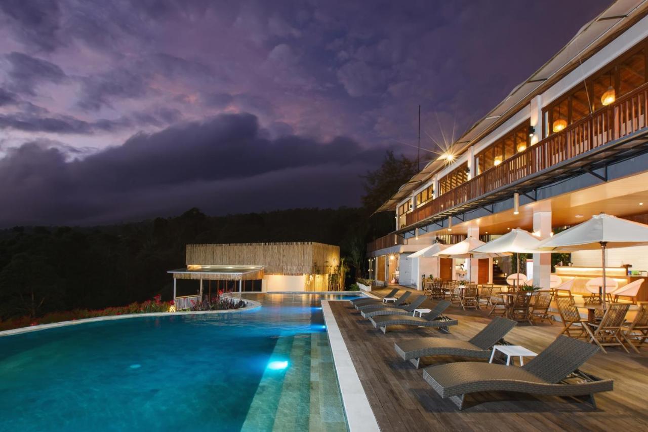 Giriwood Hotel & Villa Munduk  Exterior photo