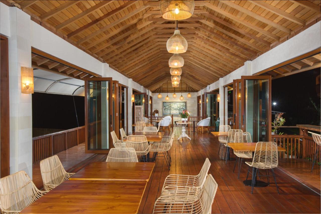 Giriwood Hotel & Villa Munduk  Exterior photo