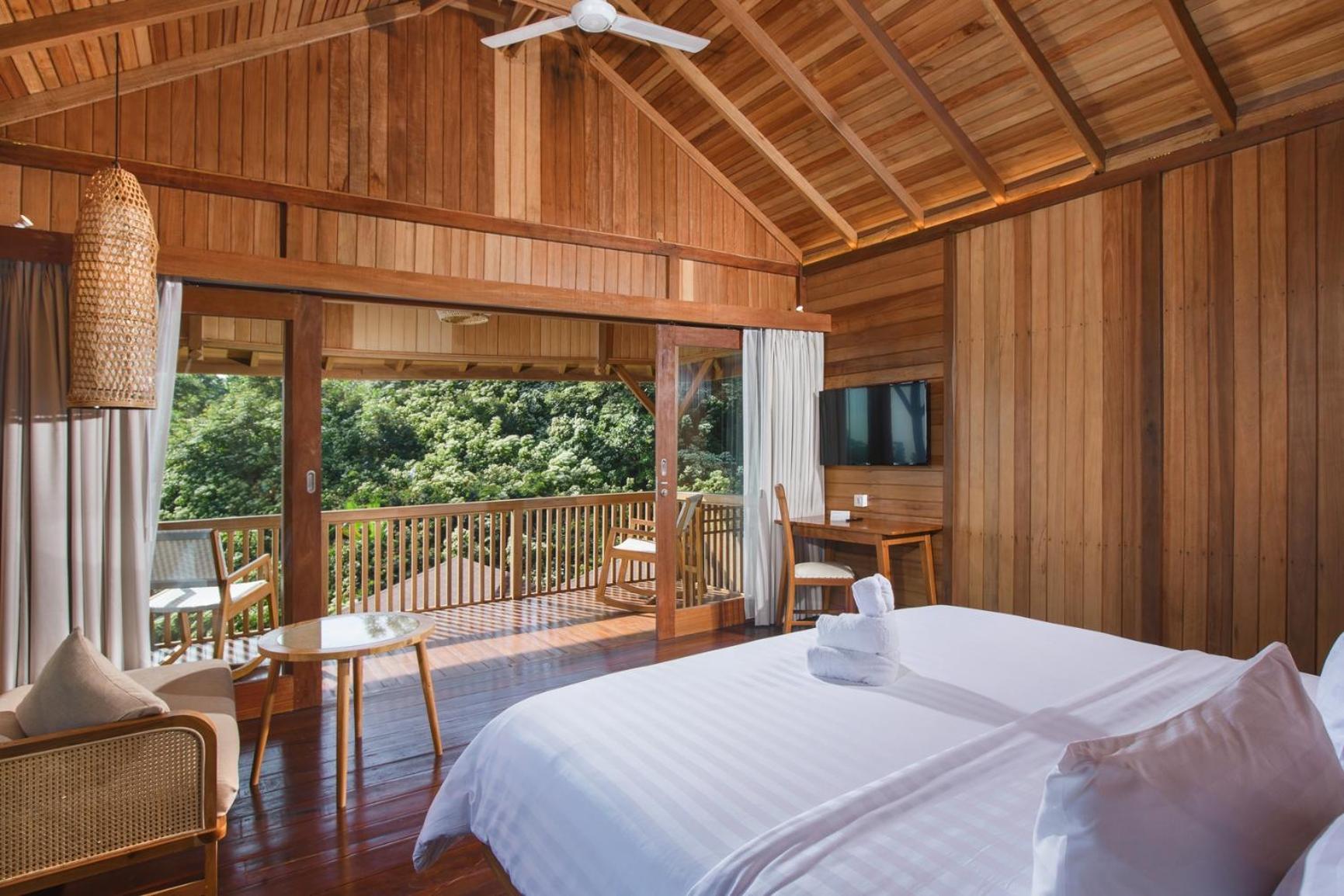 Giriwood Hotel & Villa Munduk  Room photo